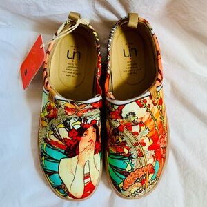 New UIN TOLEDO Walking Shoes w/ Alphonse Mucha Art Nouveau Design WOMEN US 9